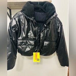 All in Motion Shiny Black  Puffer Jacket🌹